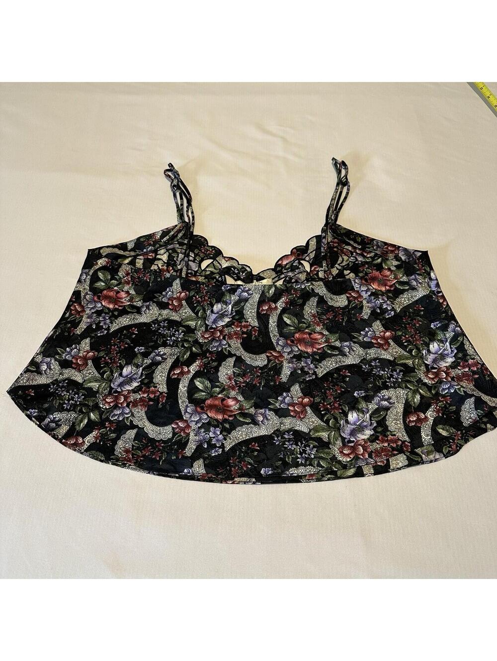 Vintage Victoria’s Secret Black Floral Pajama Lingerie Cropped Cami Top Sz Large - Picture 11 of 11